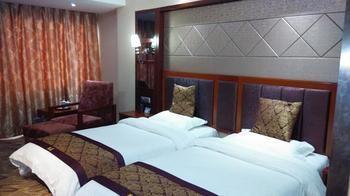 Tengyi Grand Hotel Kunming Exteriör bild